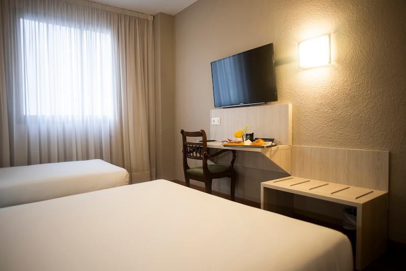 Номер Стандарт Трехместный, B&b Hotel Zaragoza Royal