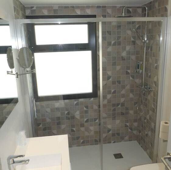 اتاق استاندارد, Zeus