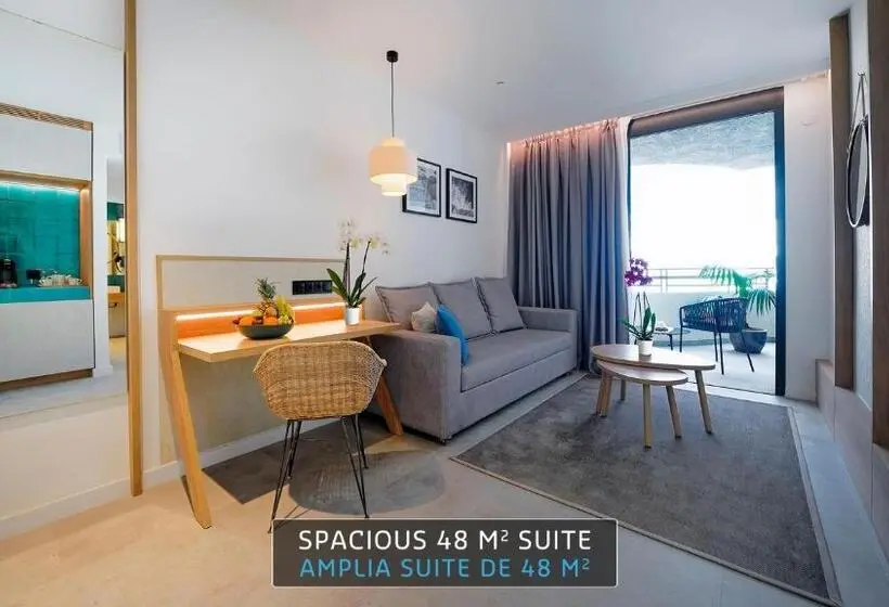 オーシャンビュースイート, Hovima Suites Costa Adeje