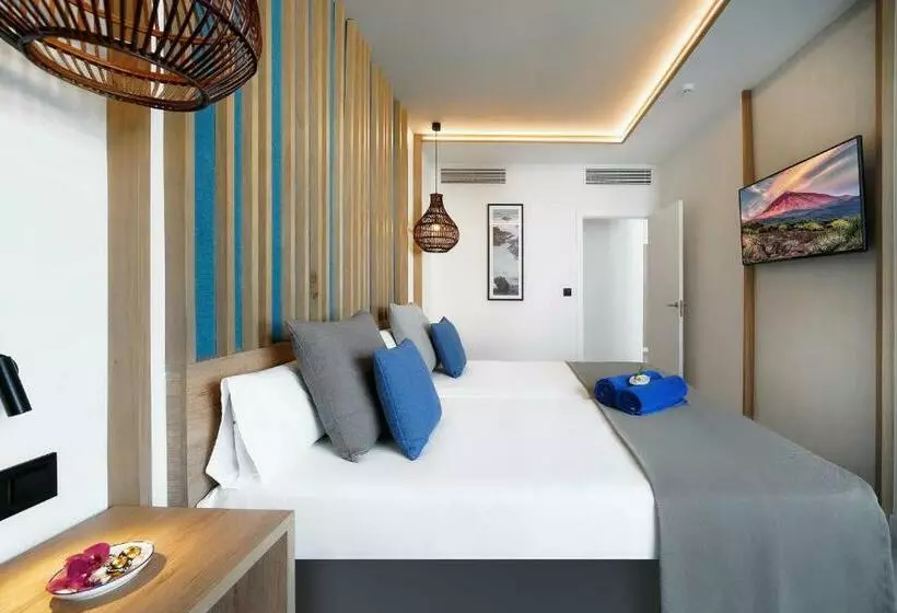 Sviitti Allasnäkymä, Hovima Suites Costa Adeje