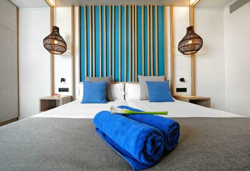 جناح مطلّ علي حمام السباحة, Labranda Suites Costa Adeje