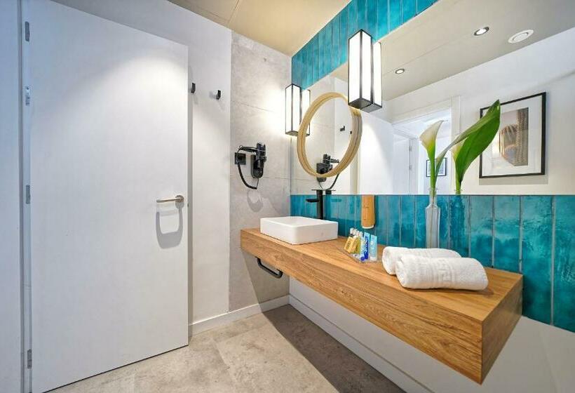 جناح مطلّ علي حمام السباحة, Labranda Suites Costa Adeje