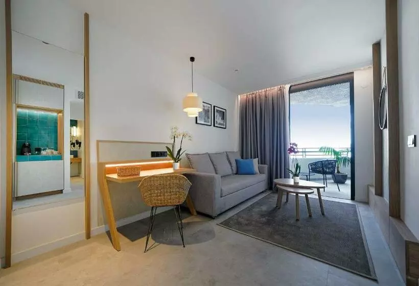 Sviitti Puutarhanäkymä, Hovima Suites Costa Adeje