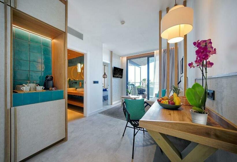 جناح عائلي, Labranda Suites Costa Adeje