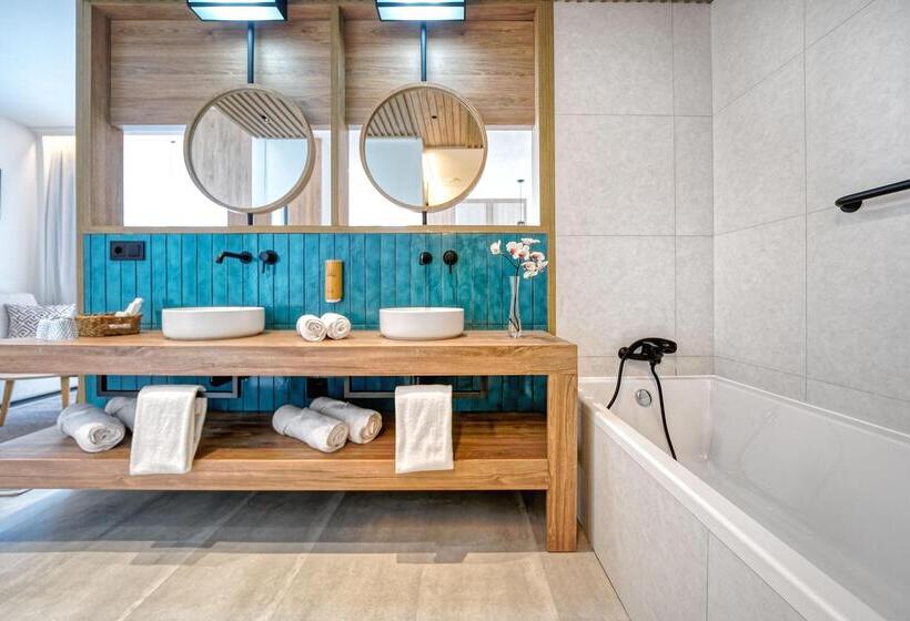 جناح جونيور ديلوكس مطل على البحر, Labranda Suites Costa Adeje