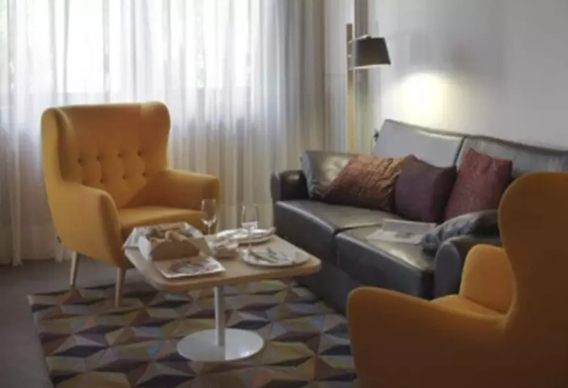 Suite mit Pool, Montsant