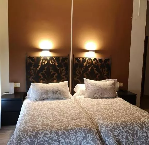 اتاق استاندارد, Hostal Plaza