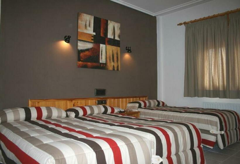 Номер Стандарт Трехместный, El Ciervo