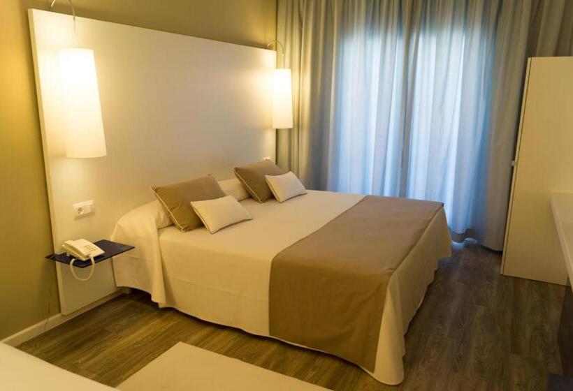 标准间, Canyelles Platja