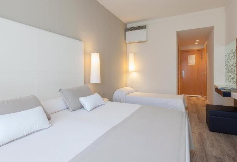 Triple Room Sea View, Canyelles Platja