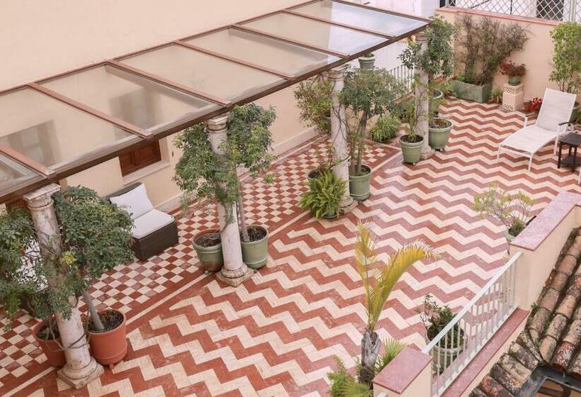 سوییت اجرایی, Casa Romana Hotel Boutique