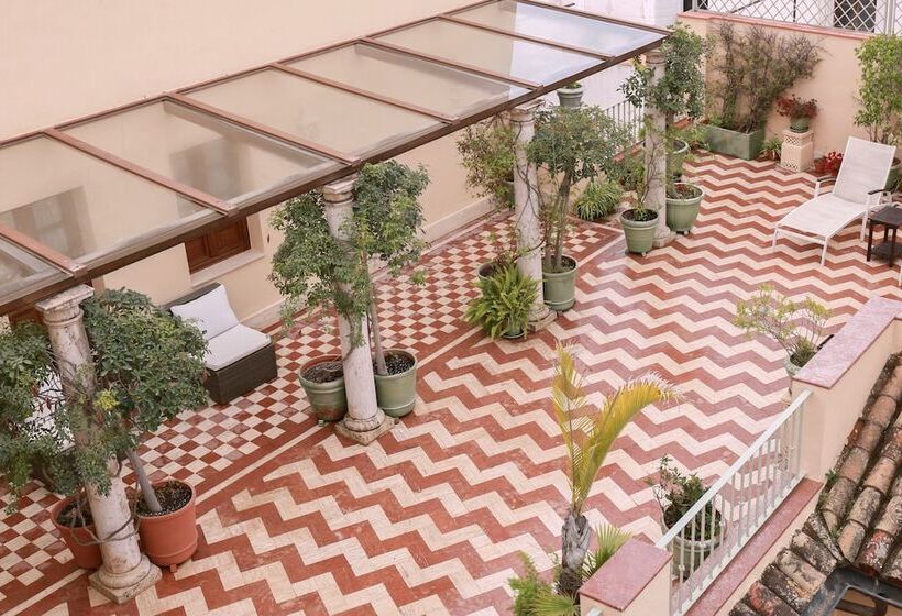 سوییت اجرایی, Casa Romana Hotel Boutique