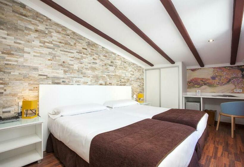 Номер Стандарт, Olympia Consul Del Mar