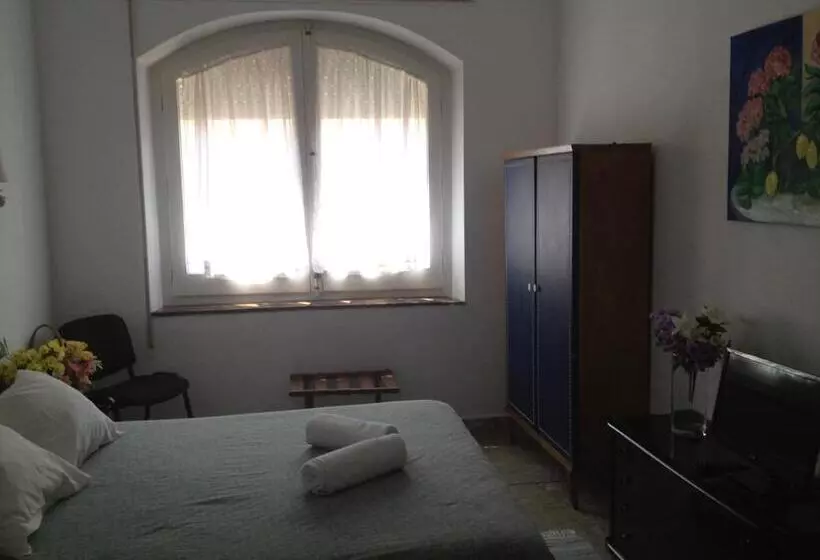 StandaardKamer, Comodoro