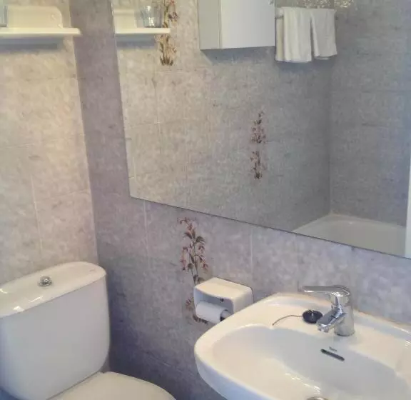 Standaard Driepersoonskamer, Comodoro