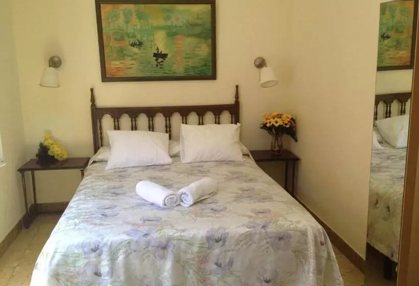 Standaardkamer met Gedeelde Badkamer, Comodoro