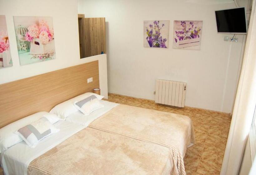 Номер Стандарт, Complejo Turistico La Pinada