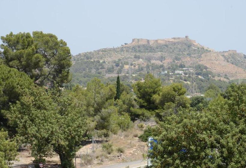 Четырехместный Номер Стандарт с Балконом, Complejo Turistico La Pinada