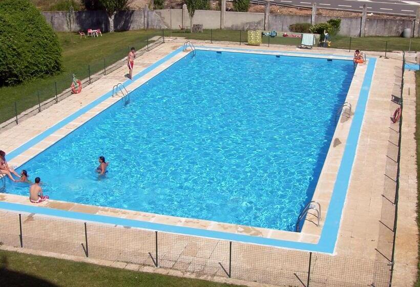 标准单人间, Cuatro Calzadas