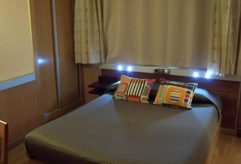 اتاق استاندارد, Hostal El Carmen