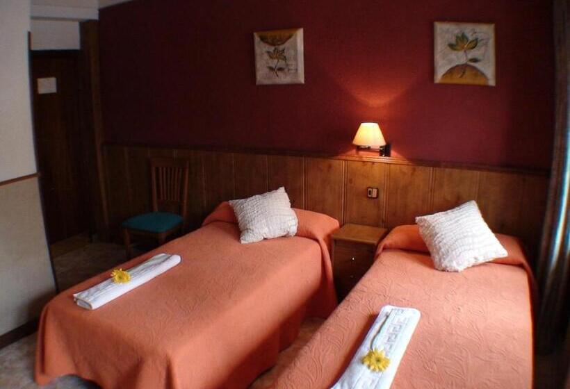 Номер Стандарт, Hostal El Carmen