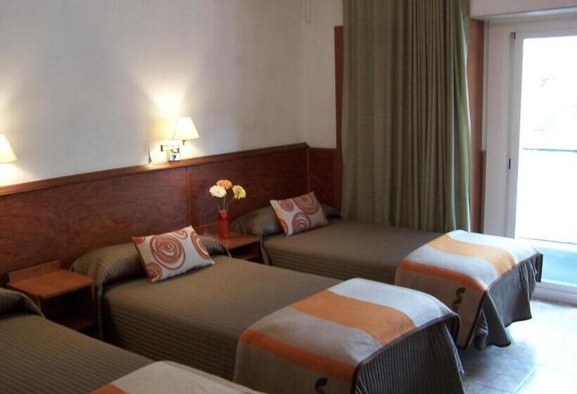 Номер Стандарт Трехместный, Hostal El Carmen