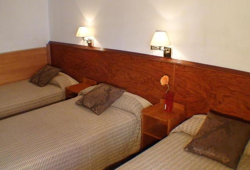 Номер Стандарт Трехместный, Hostal El Carmen