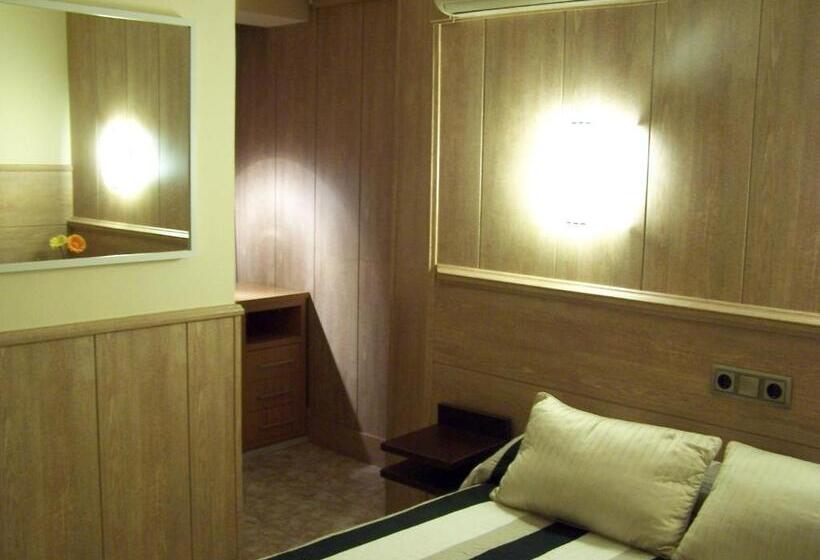 Номер Basic, Hostal El Carmen