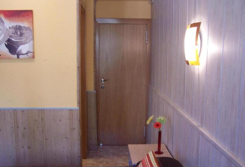 Номер Basic, Hostal El Carmen