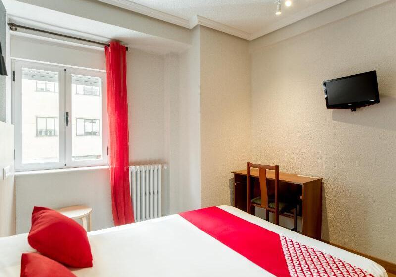 غرفة قياسية, Hostal Uría