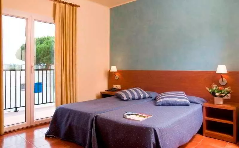 Standard Quadruple Room, Restaurant Hotel Picasso