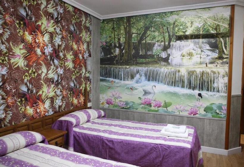 חדר סטנדרט, Plaza