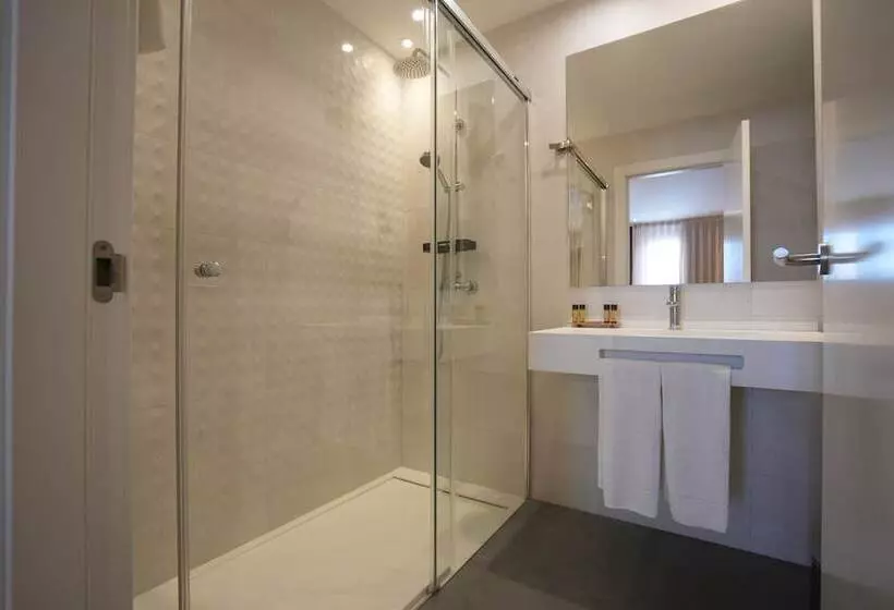 Superior Room with Terrace, Windsor Tossa   Adults Only 16