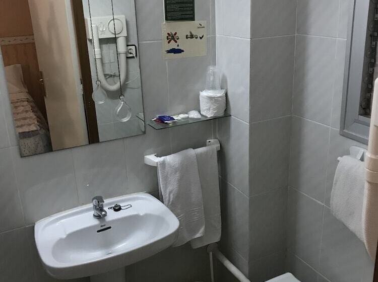 Номер Стандарт, Pensión Venecia