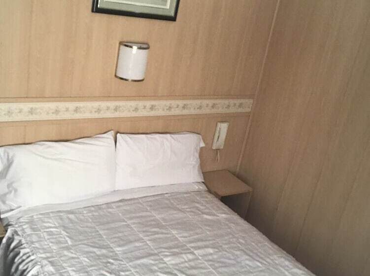 Номер Стандарт, Pensión Venecia