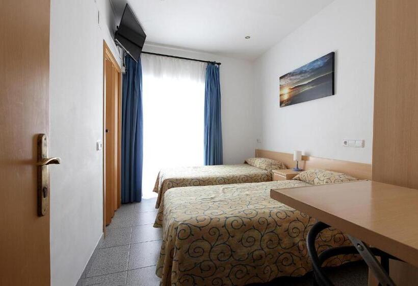 اتاق استاندارد با بالکن, Hostal L'alba