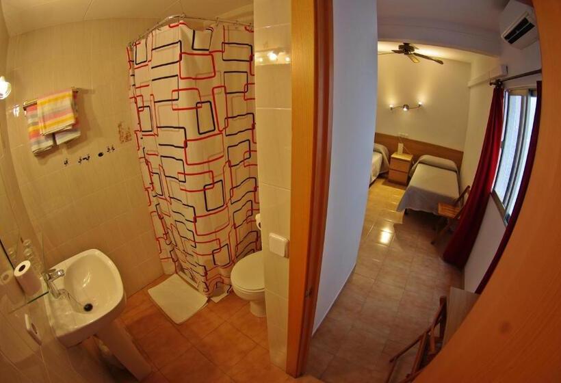 اتاق اکونومی, Hostal L'alba