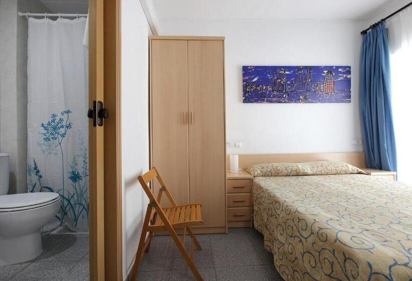 Standard Værelse m. Balkon, Hostal L'alba