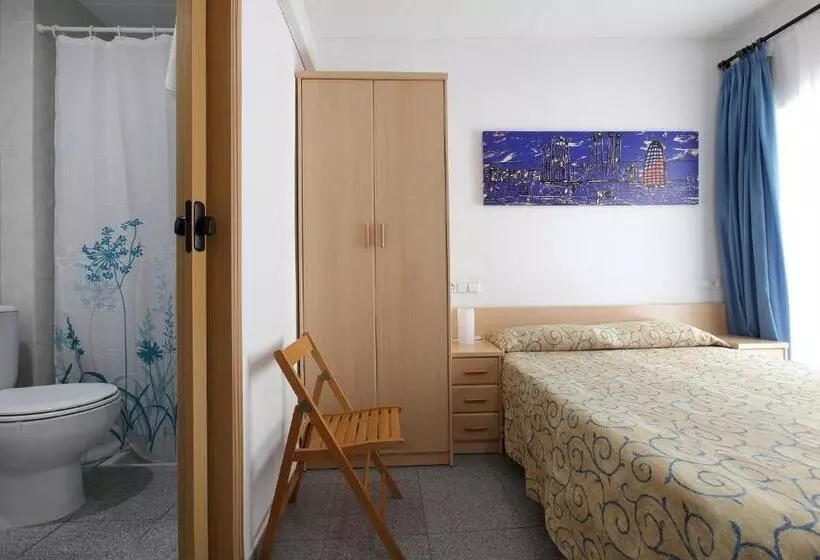 اتاق استاندارد با بالکن, Hostal L'alba