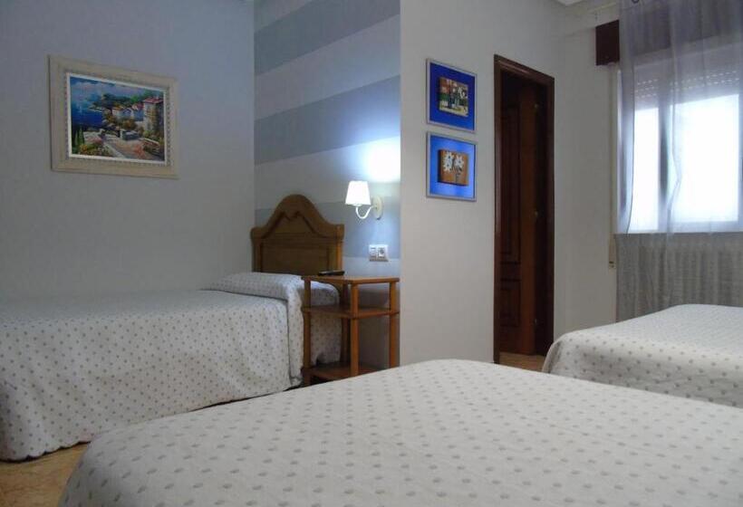 스탠다드 트리플 룸, Bruselas