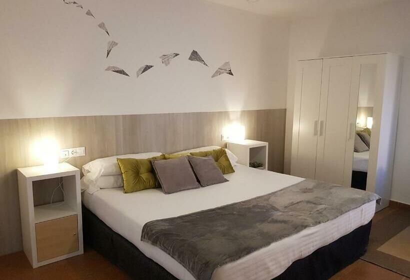 اتاق لوکس با وان آب گرم, Campomar Playa