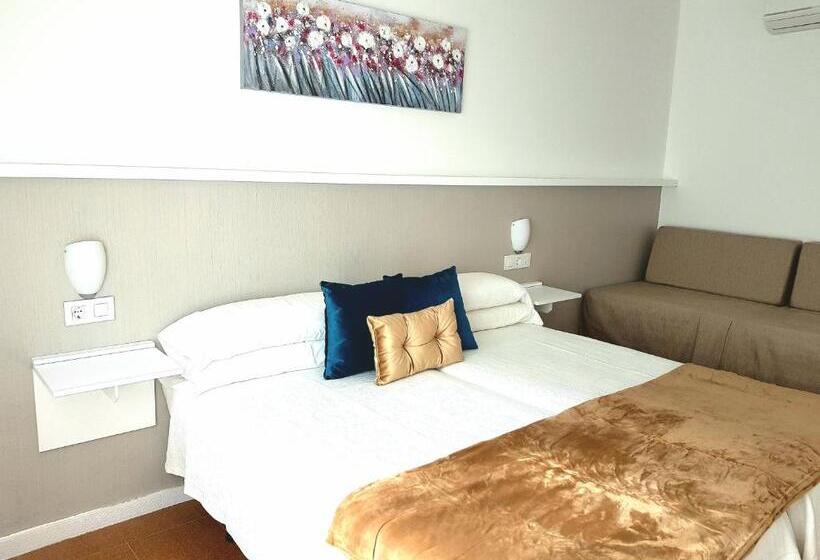 اتاق استاندارد با تراس, Campomar Playa