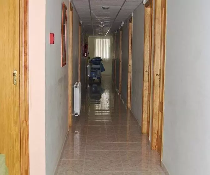 Habitació Triple Comfort, Gil