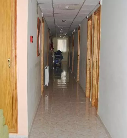 Habitació Triple Comfort, Gil