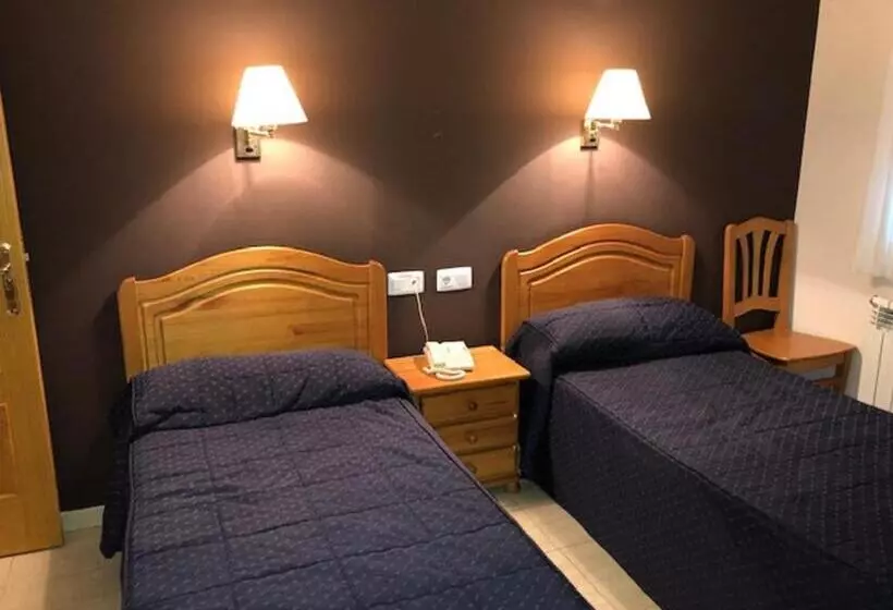 Habitació Estàndard, Gil