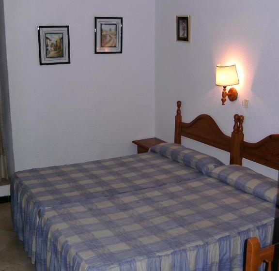 Chambre Triple Standard, Hostal Alicante