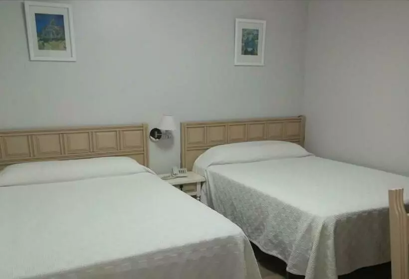 اتاق خانوادگی, Hostal Antolín