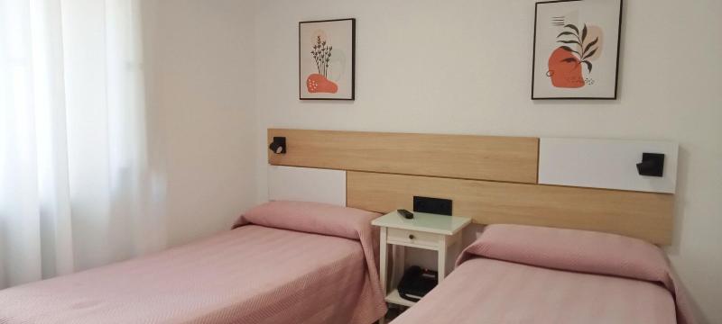 스탠다드 룸, Hostal Bahia