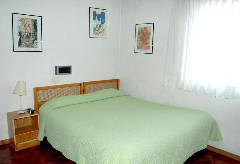 חדר סטנדרט, Hostal Charo Ii