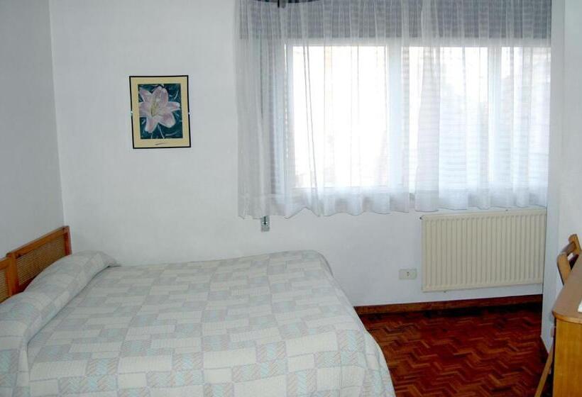 חדר סטנדרט, Hostal Charo Ii